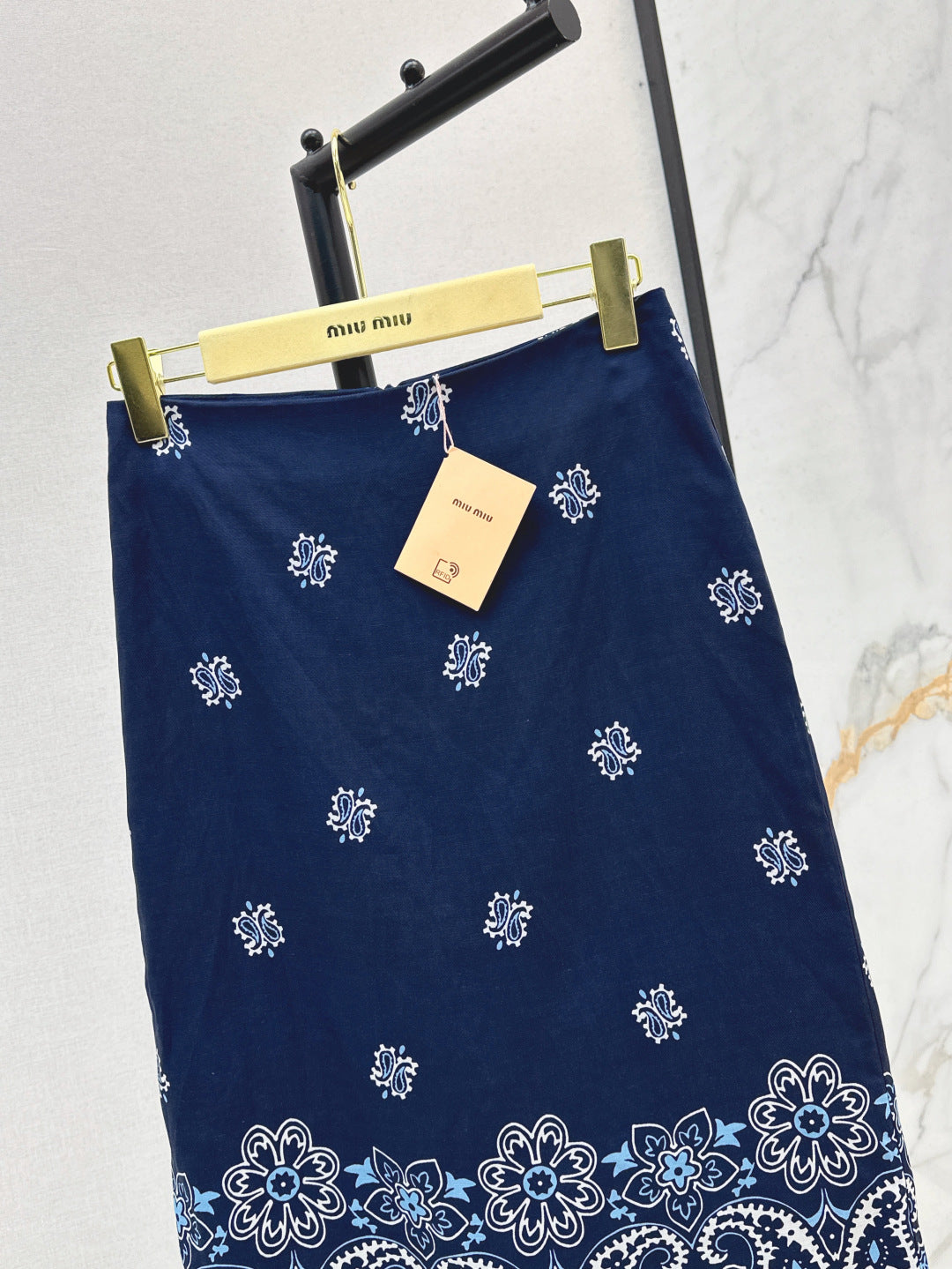 M*u 25ss printed linen vest and skirt set