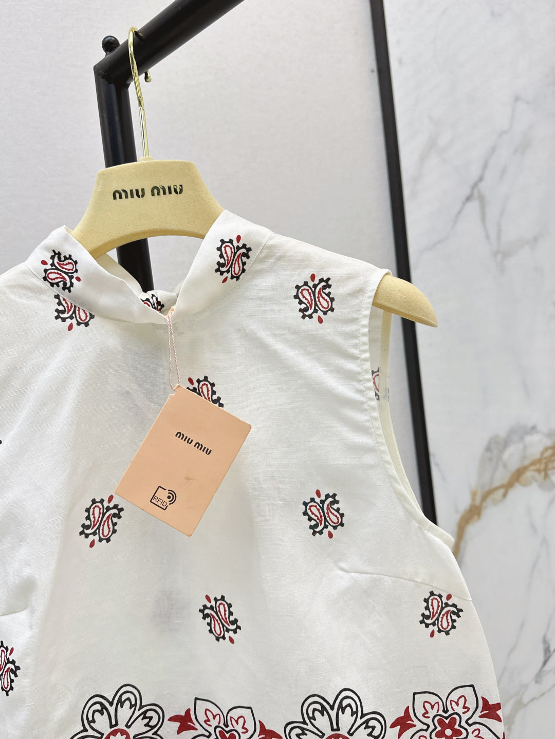 M*u 25ss printed linen vest and skirt set