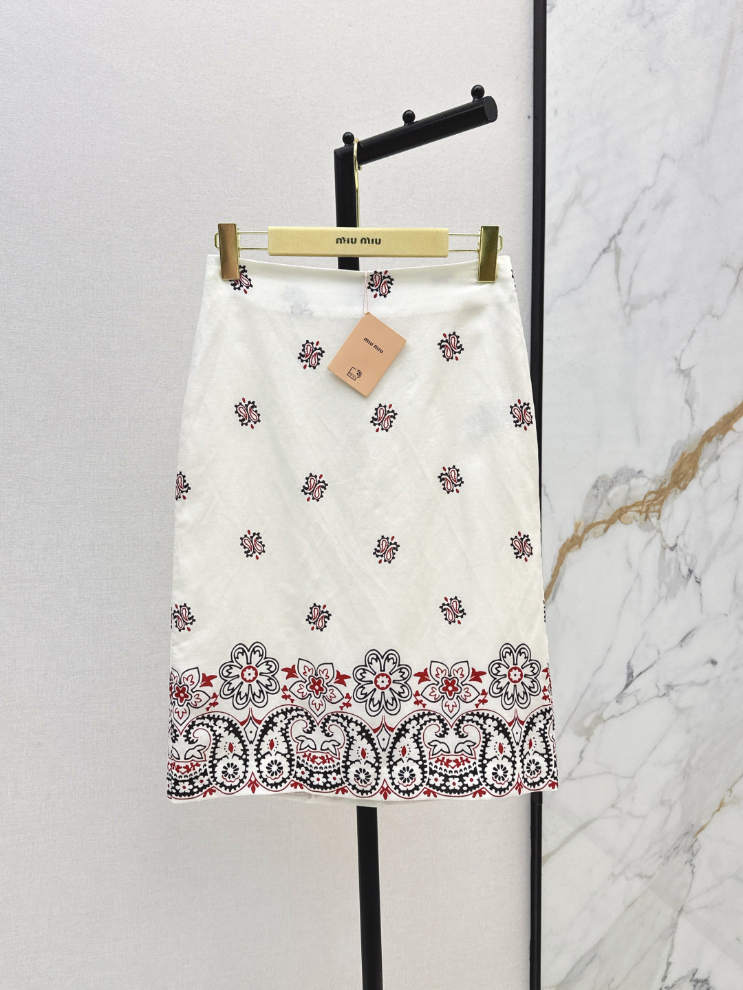 M*u 25ss printed linen vest and skirt set