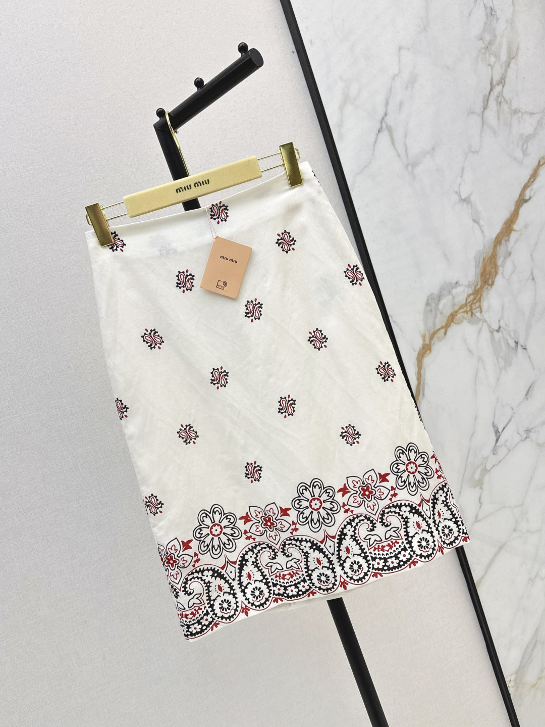 M*u 25ss printed linen vest and skirt set