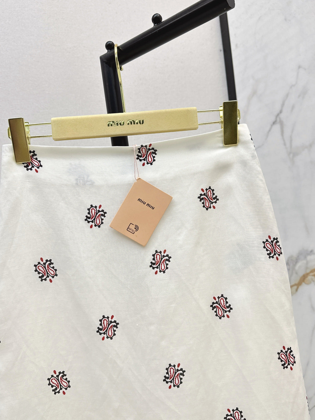 M*u 25ss printed linen vest and skirt set