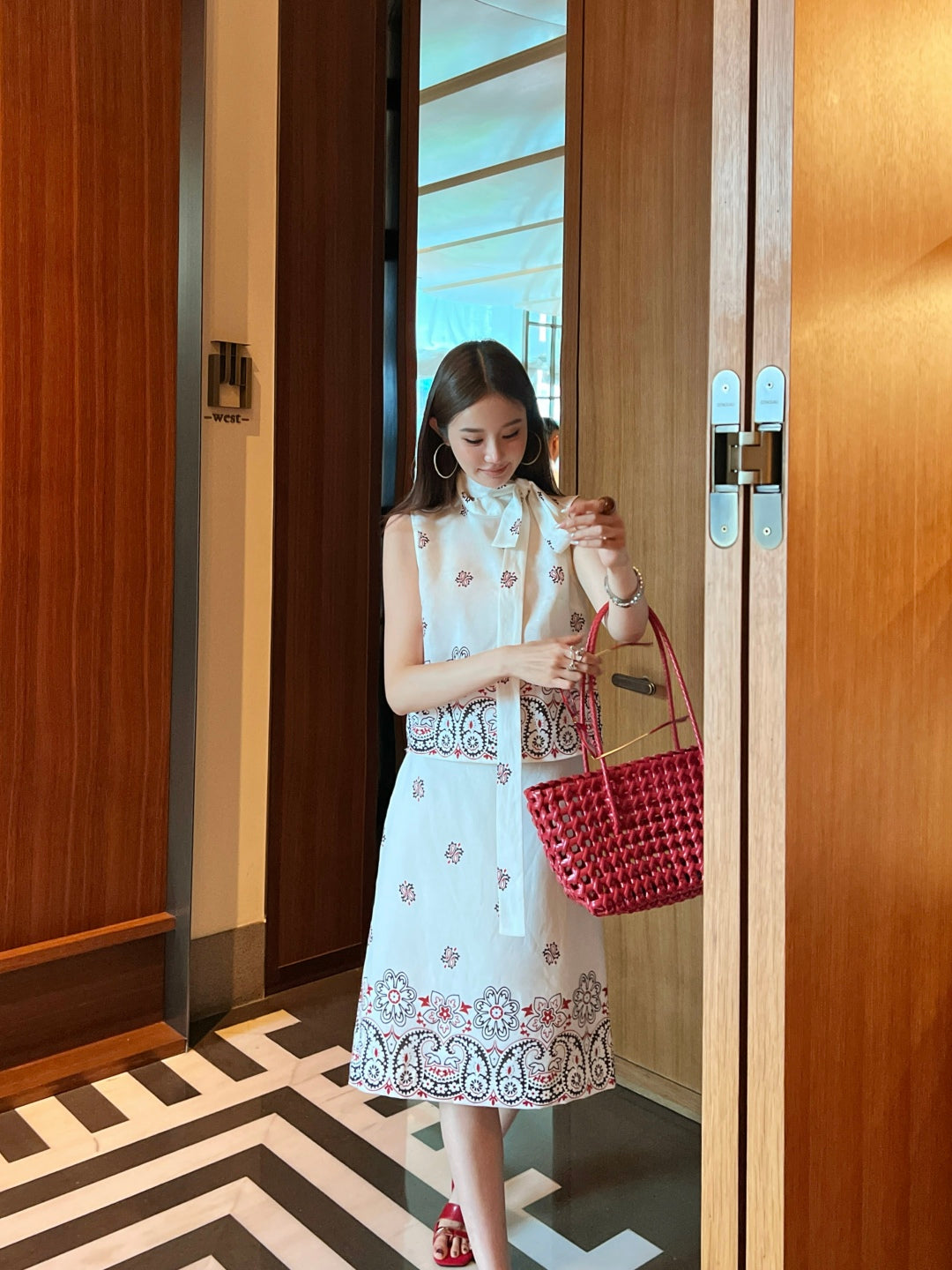 M*u 25ss printed linen vest and skirt set