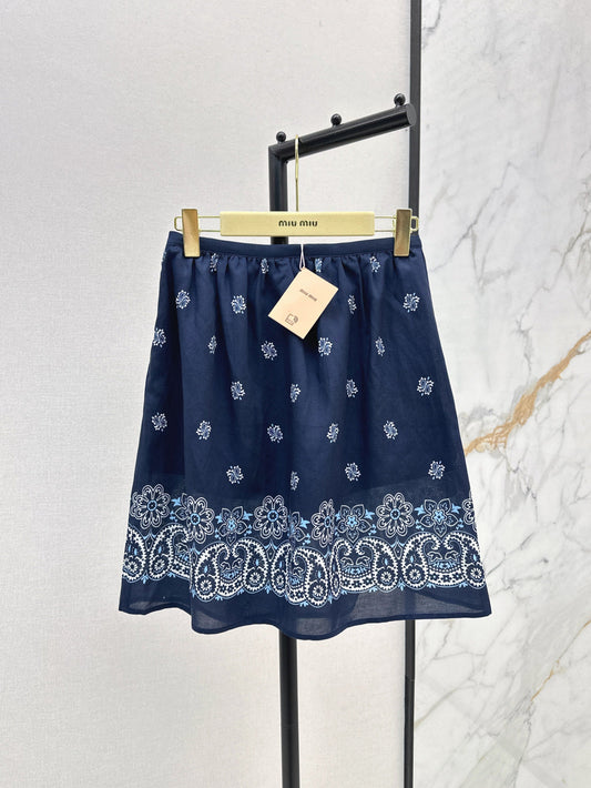 M*u 25ss printed bandana top and skirt set