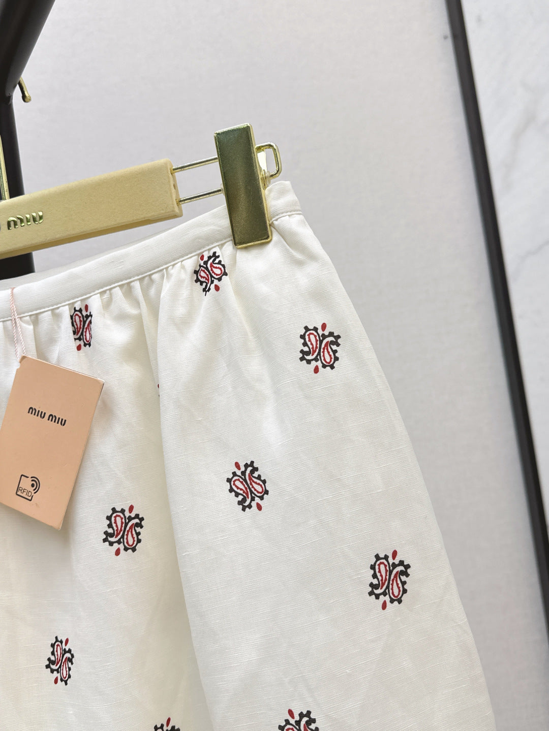 M*u 25ss printed bandana top and skirt set