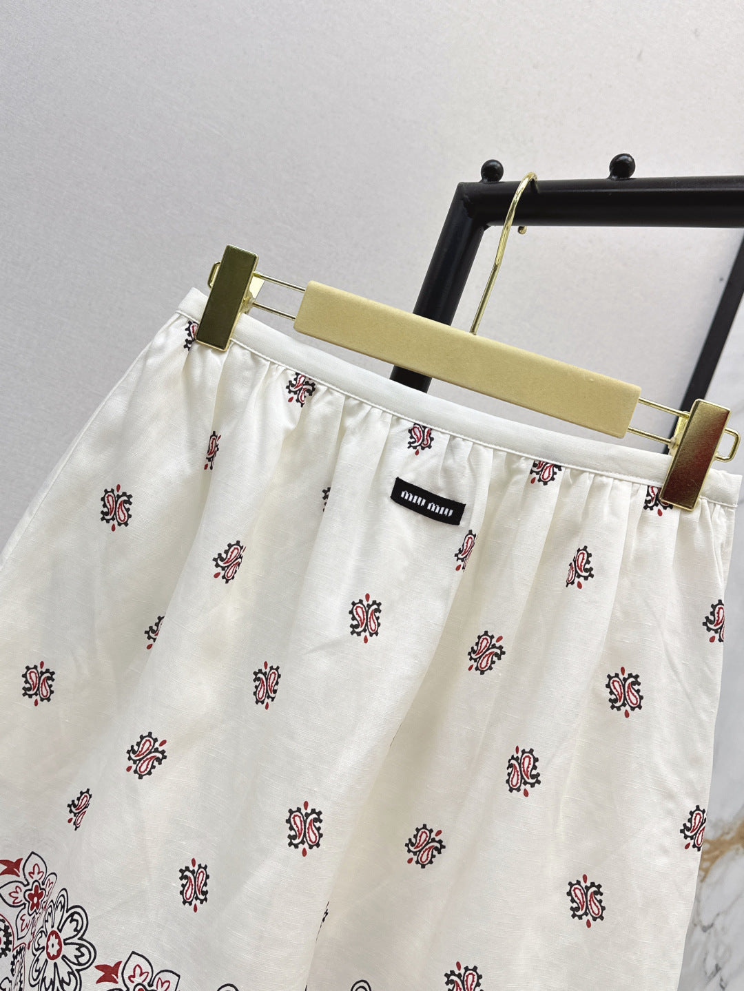 M*u 25ss printed bandana top and skirt set