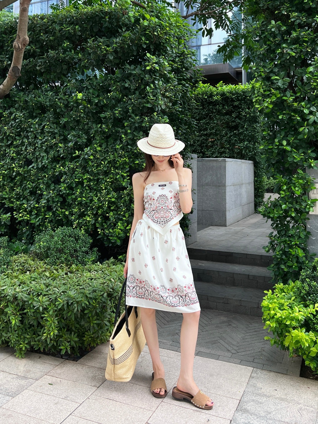 M*u 25ss printed bandana top and skirt set