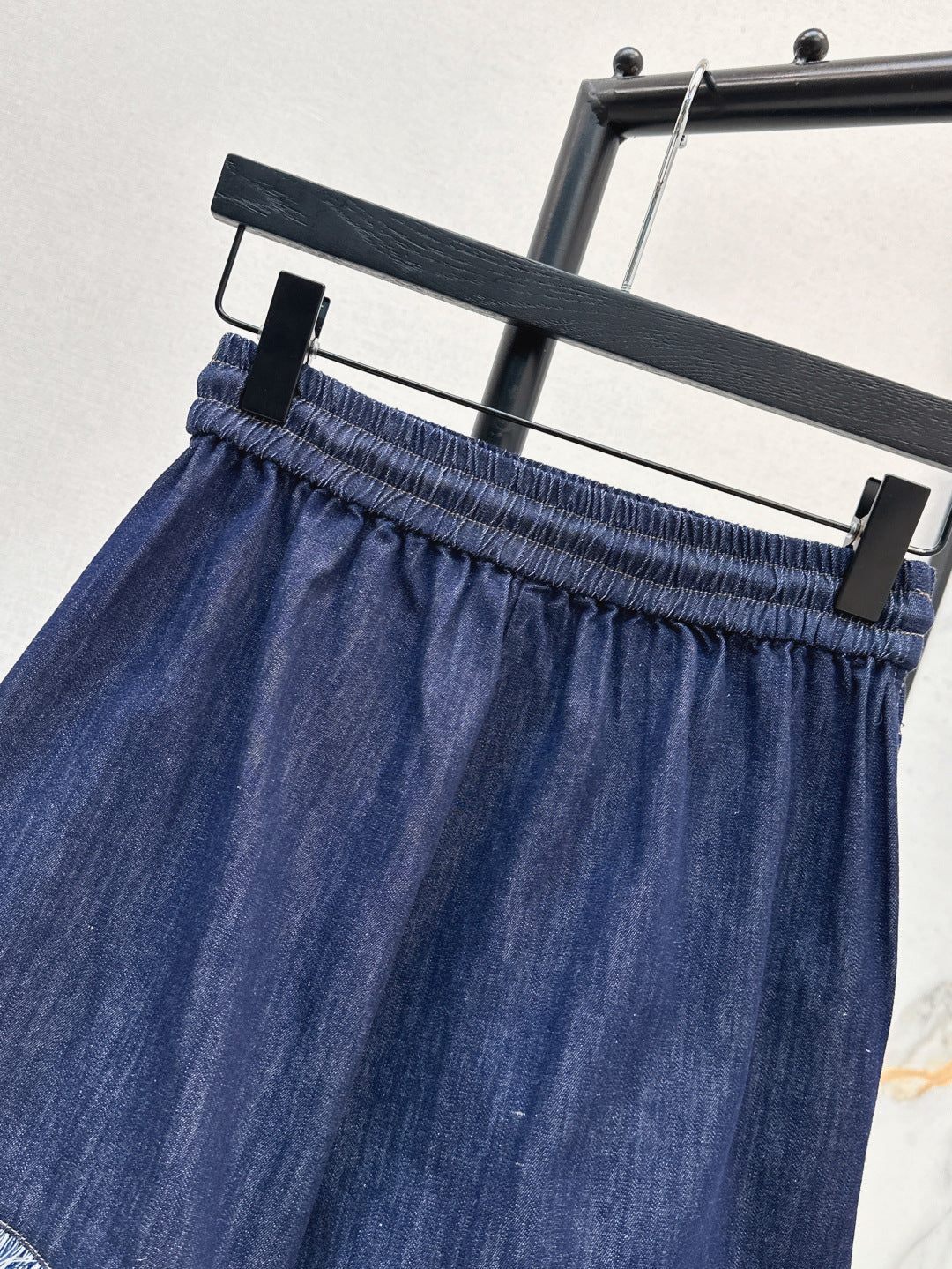 Zim* 25ss tassel trim drawstring denim shorts