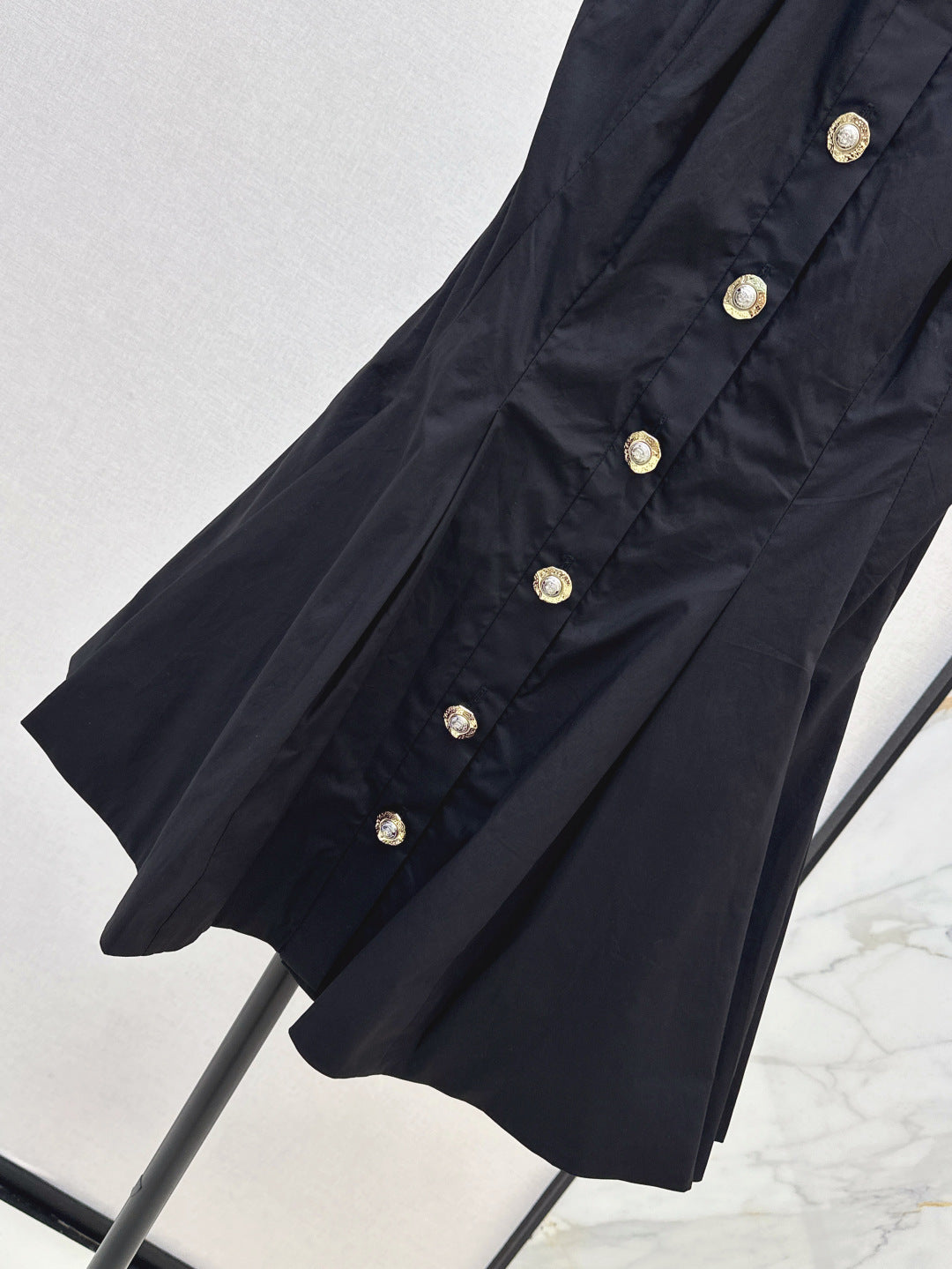 Balm* 25ss A-line backless poplin dress