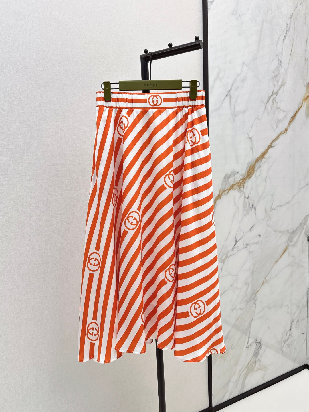 Gu* 25ss printed elastic waist skirt