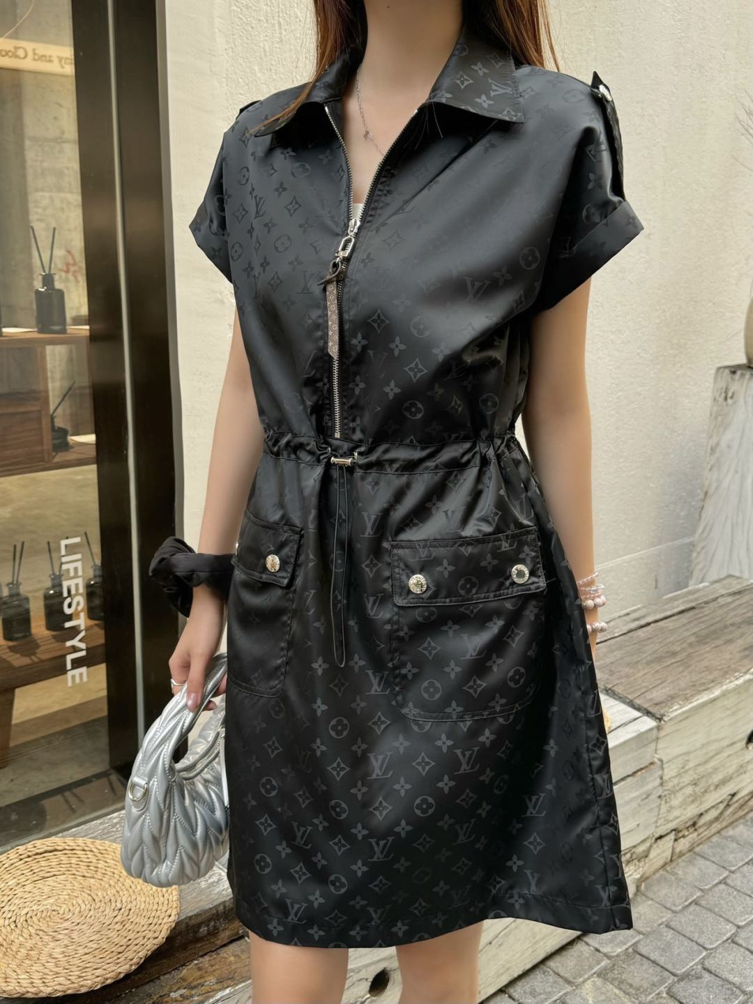 Loui* 25ss monogram drawstring dress