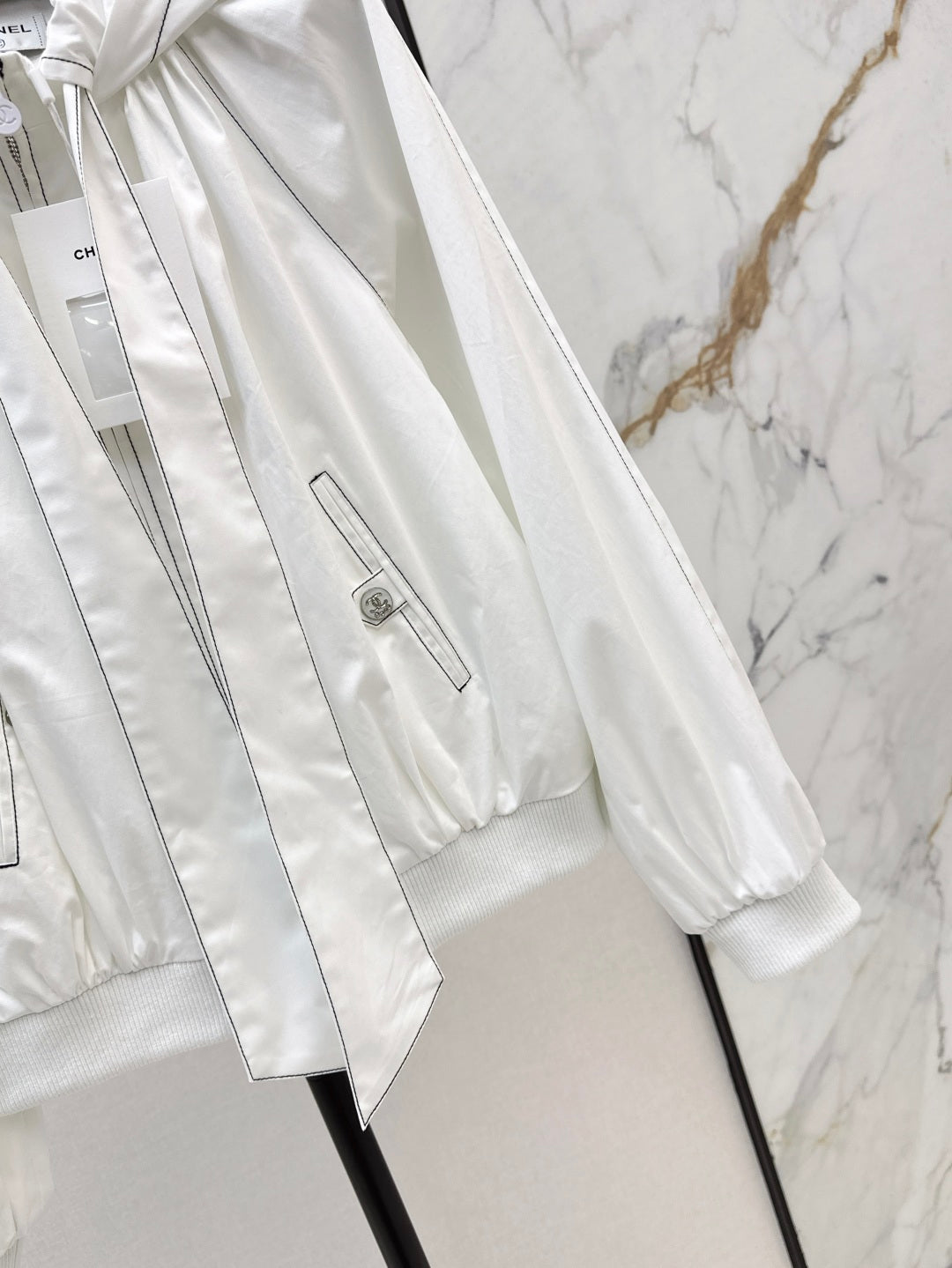 C*nel 25ss ribbon hooded jacket