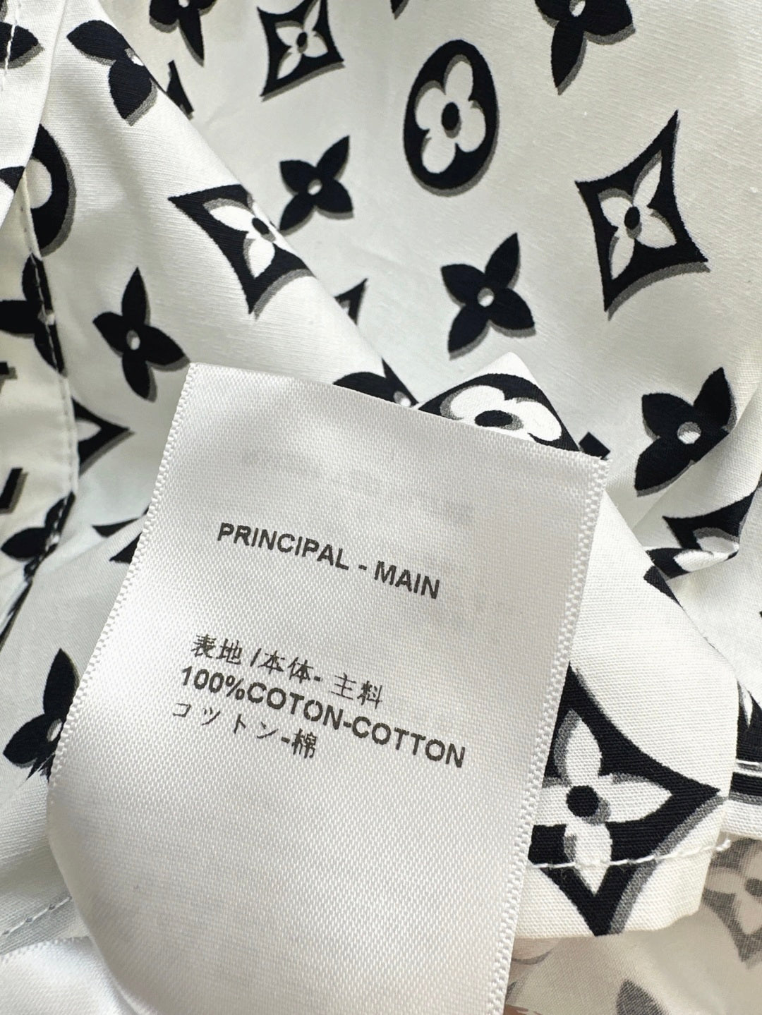 Loui* 25ss monogram cropped shirt