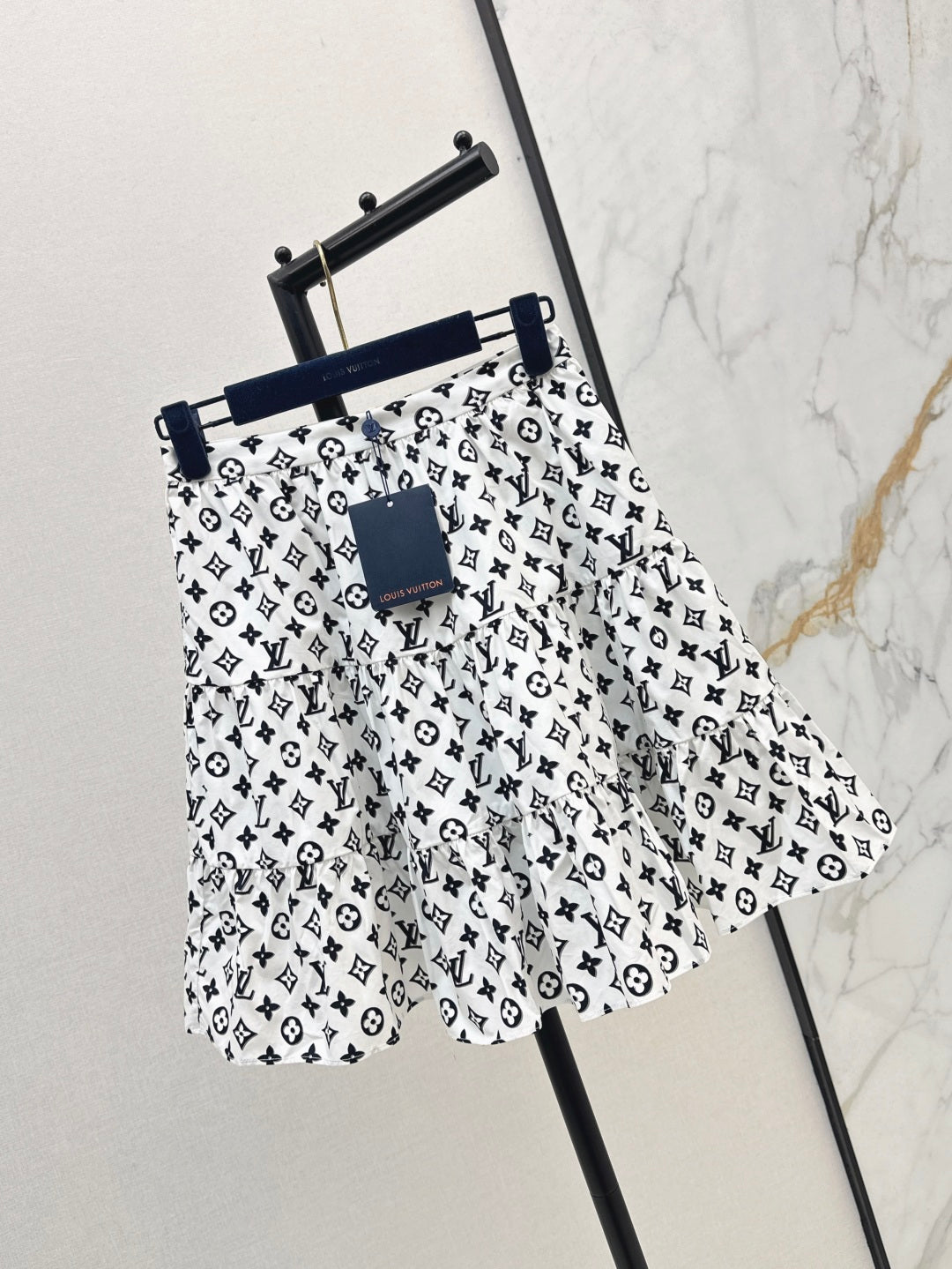 Loui* 25ss monogram flared miniskirt