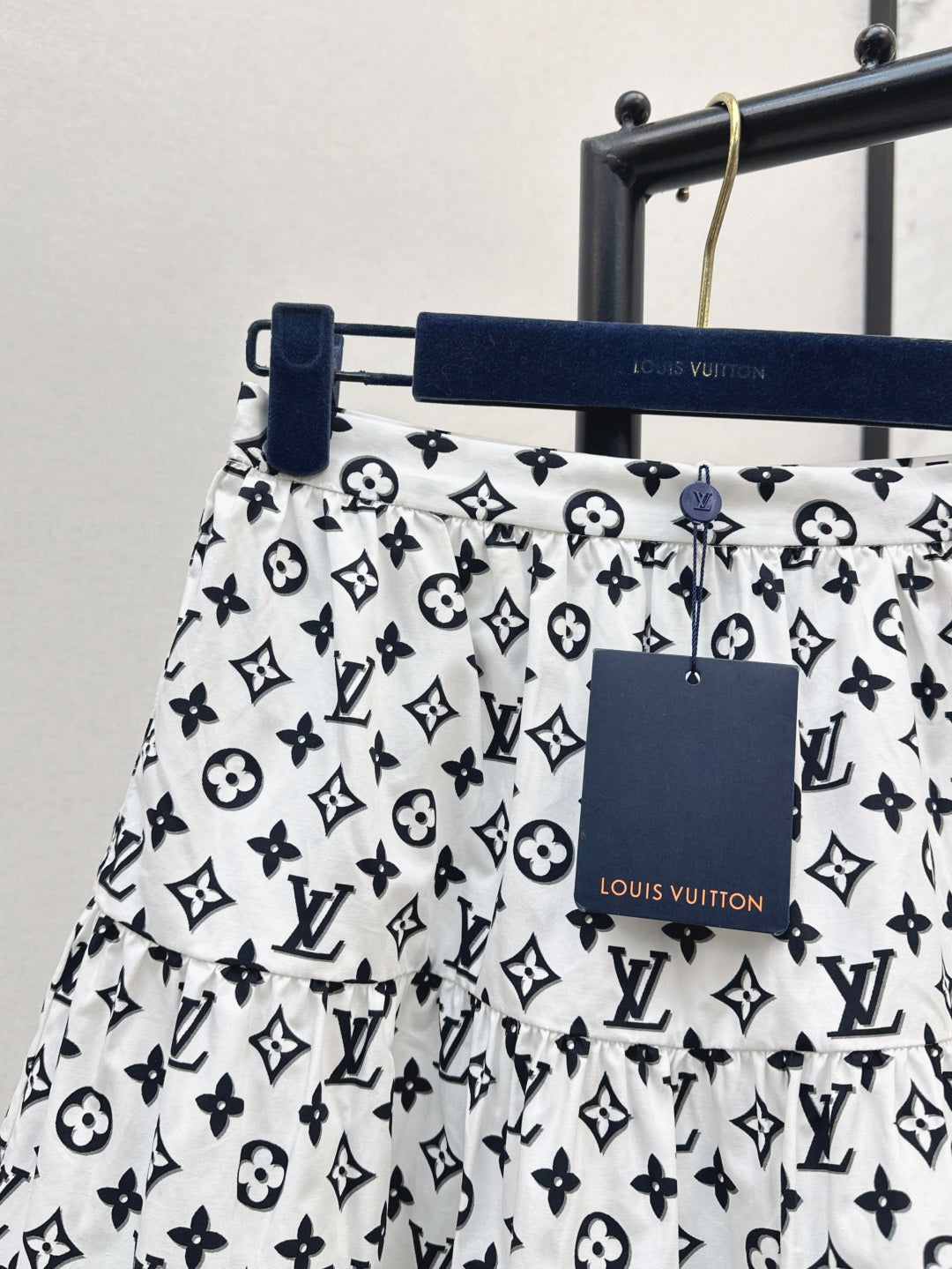 Loui* 25ss monogram flared miniskirt