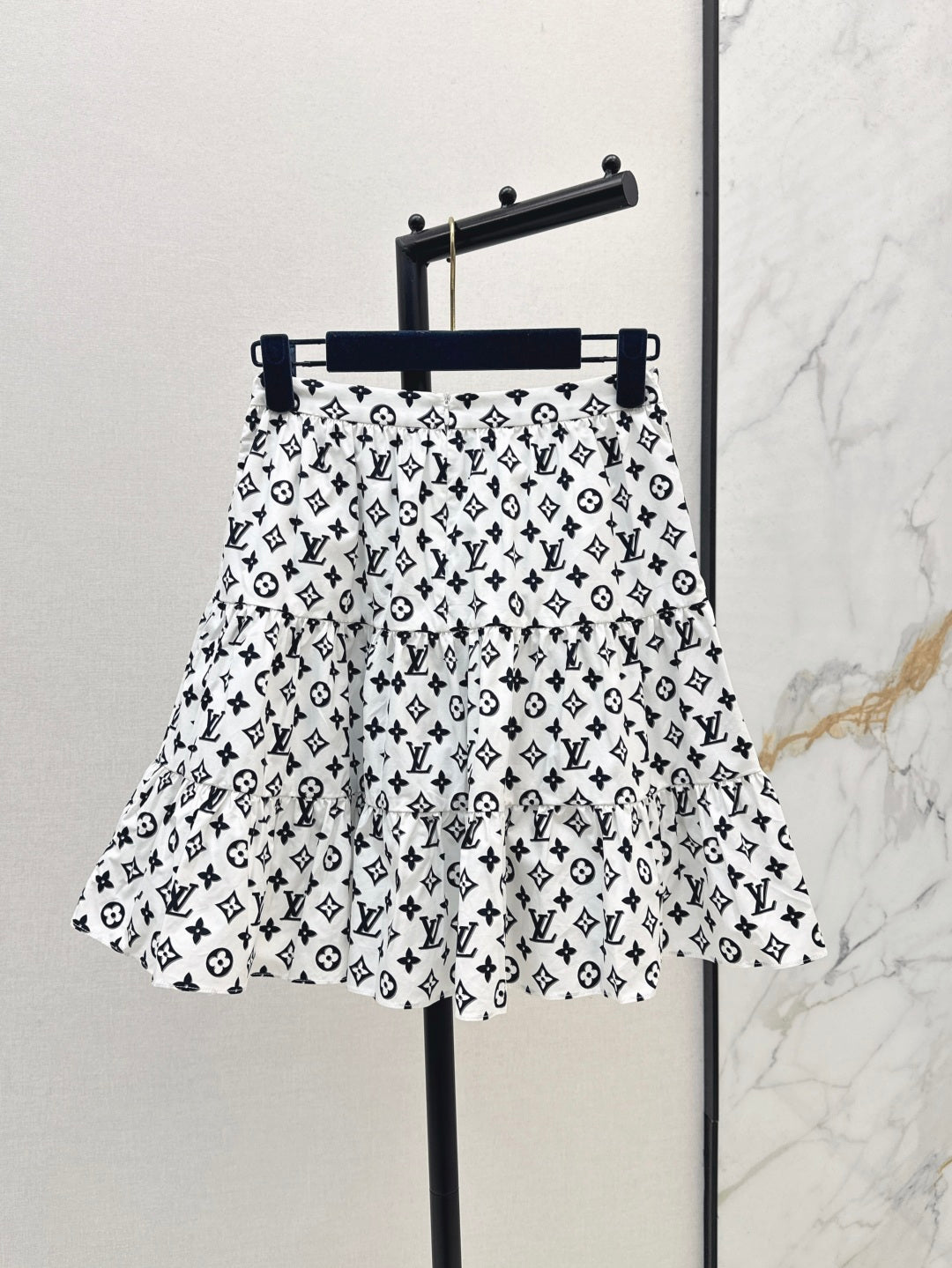 Loui* 25ss monogram flared miniskirt