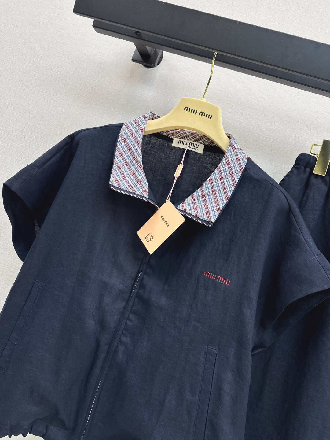 M*u 25ss zipper short-sleeve top and skirt set