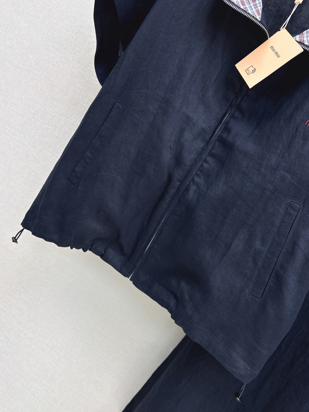 M*u 25ss zipper short-sleeve top and skirt set