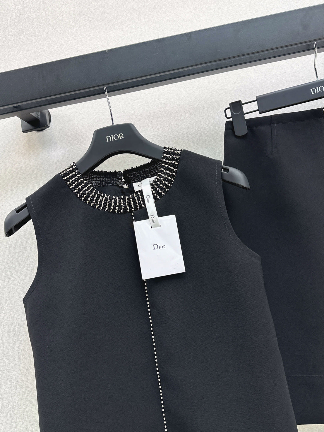 D*r 25ss pearls embroidered top and skirt set