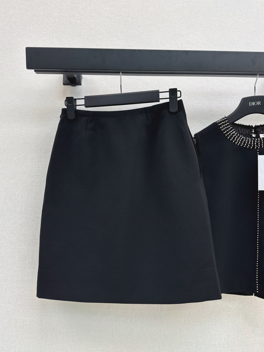 D*r 25ss pearls embroidered top and skirt set