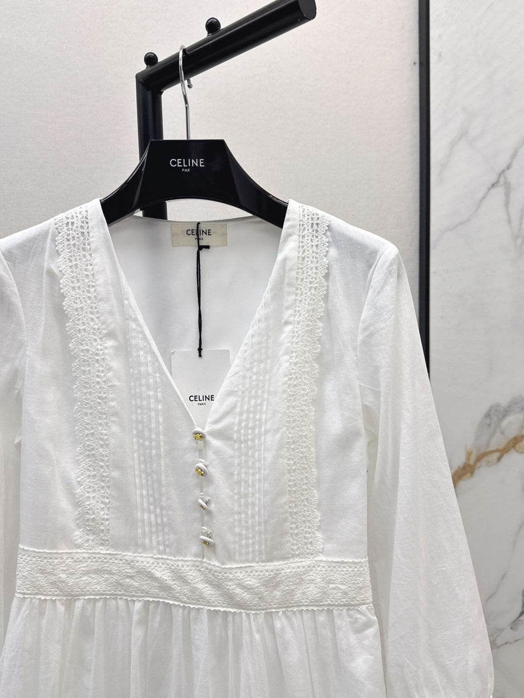 Cel* 25ss lace accent plunging long dress