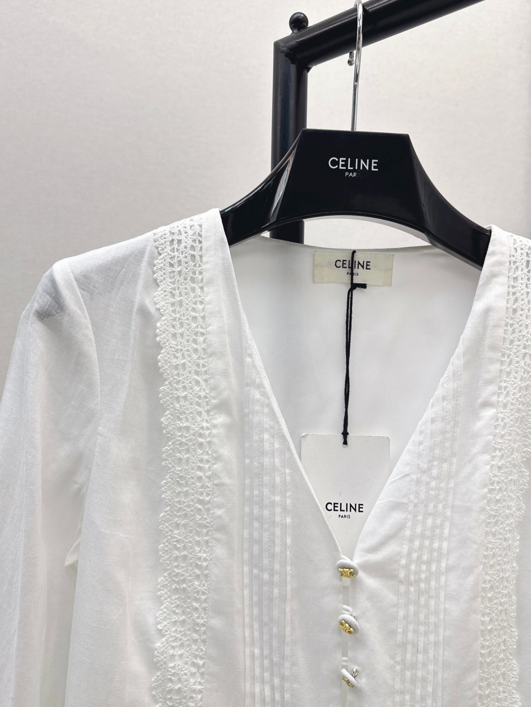 Cel* 25ss lace accent plunging long dress