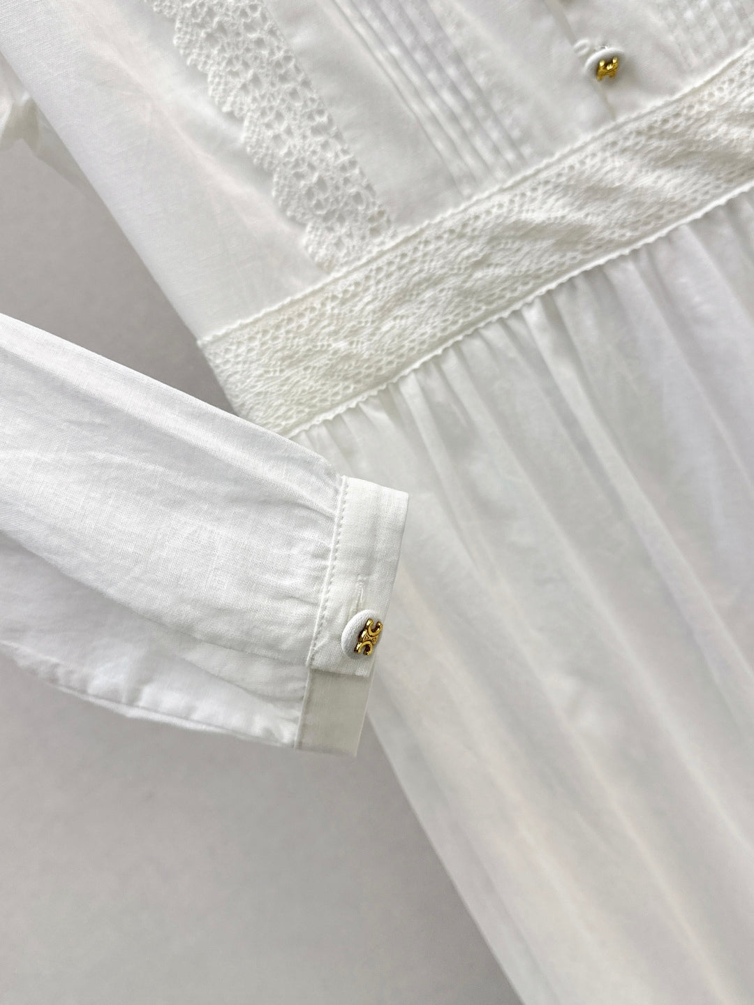 Cel* 25ss lace accent plunging long dress