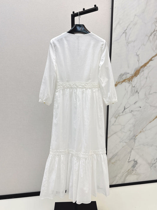 Cel* 25ss lace accent plunging long dress