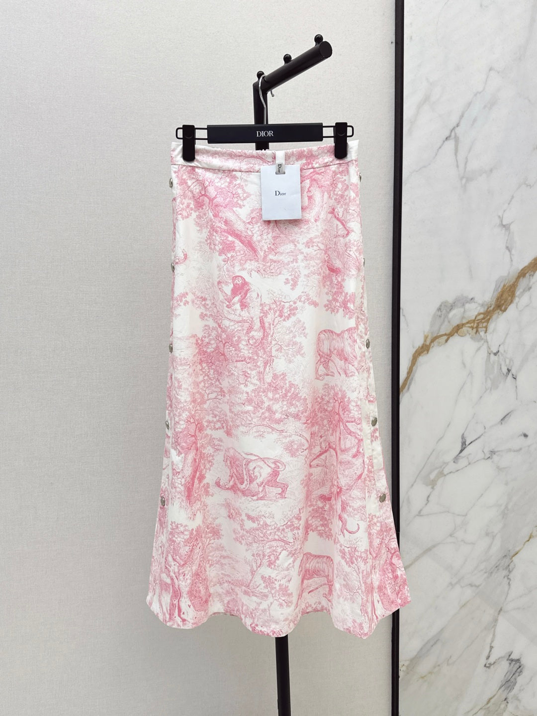 D*r 25ss mid-length flared skirt with buttons side