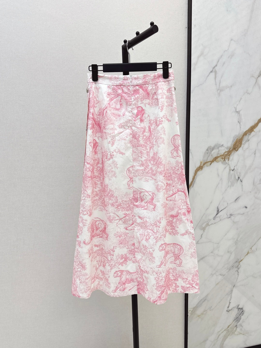 D*r 25ss mid-length flared skirt with buttons side