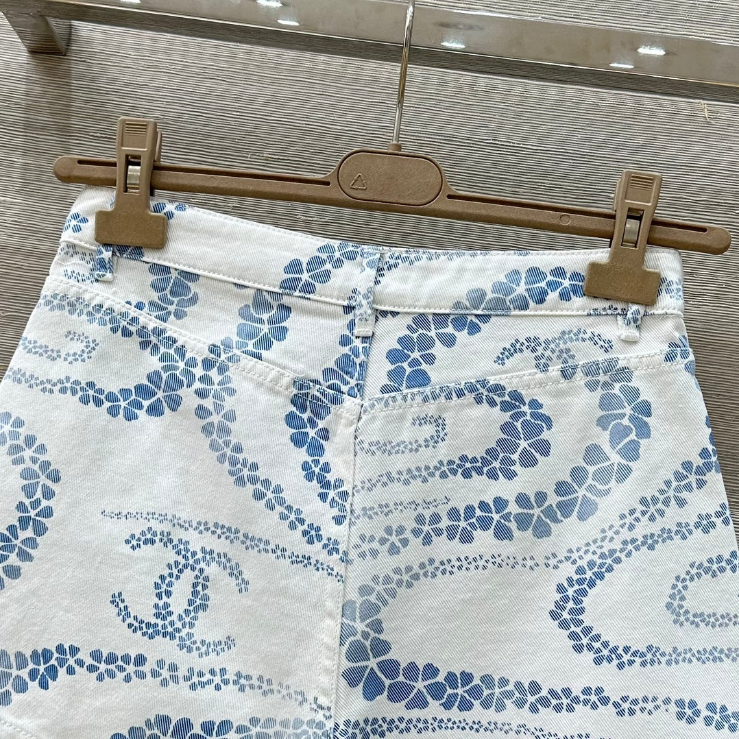 C*nel 25ss pearl chain printed denim shorts