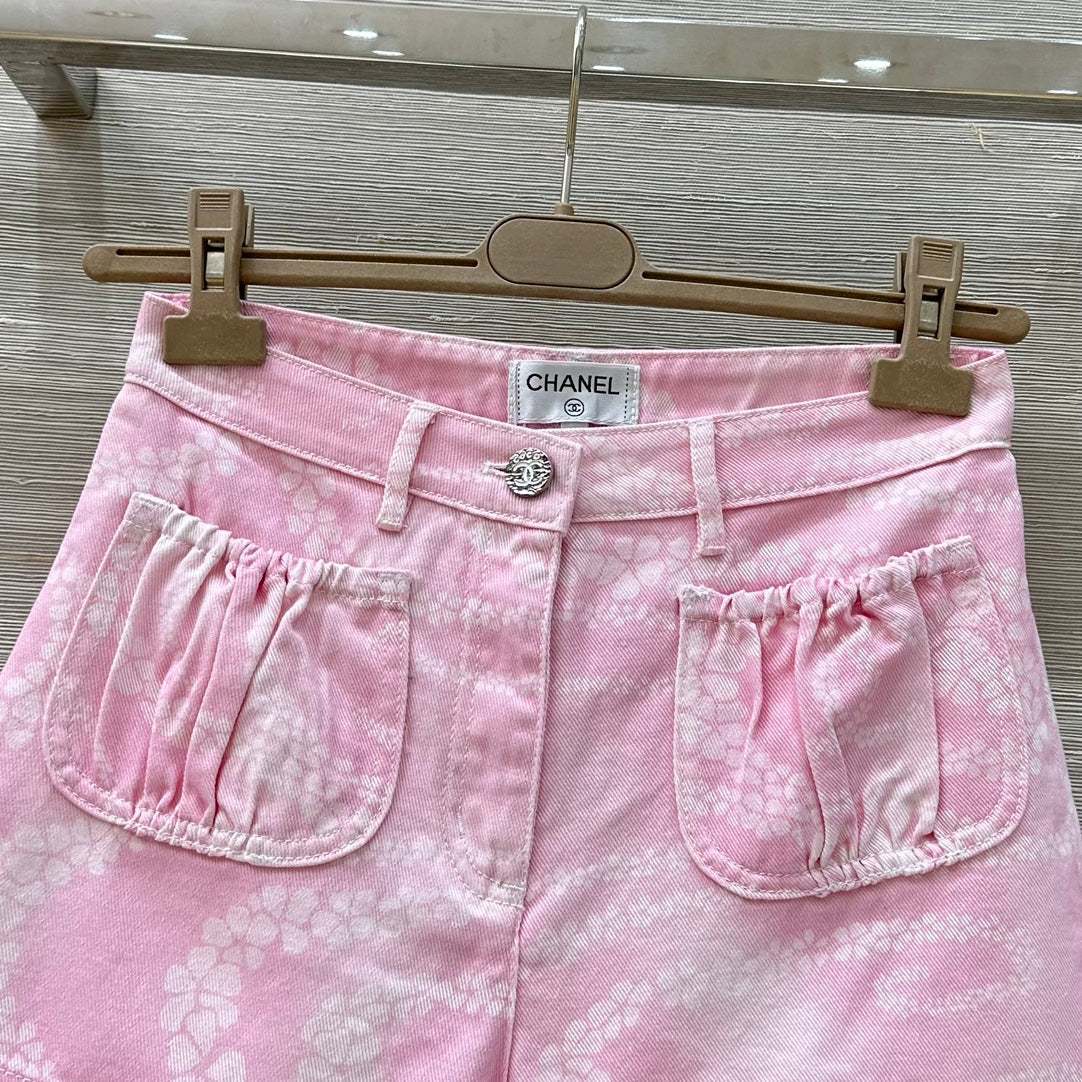 C*nel 25ss pearl chain printed denim shorts
