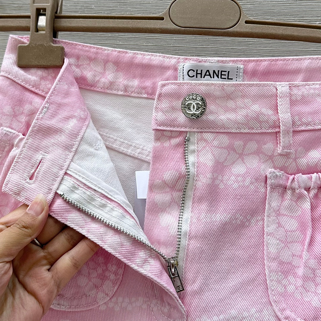C*nel 25ss pearl chain printed denim shorts
