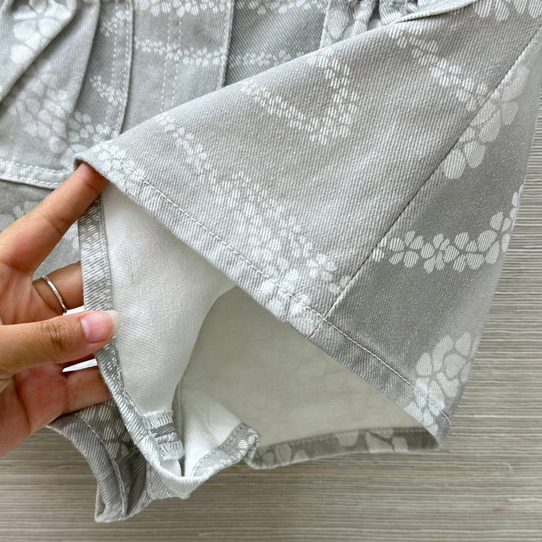 C*nel 25ss pearl chain printed denim shorts