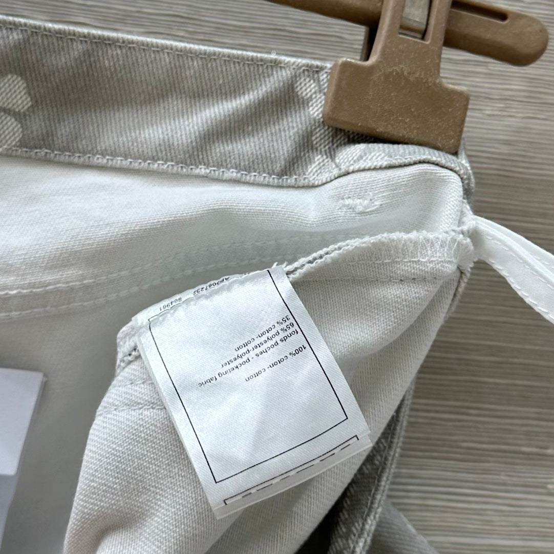 C*nel 25ss pearl chain printed denim shorts