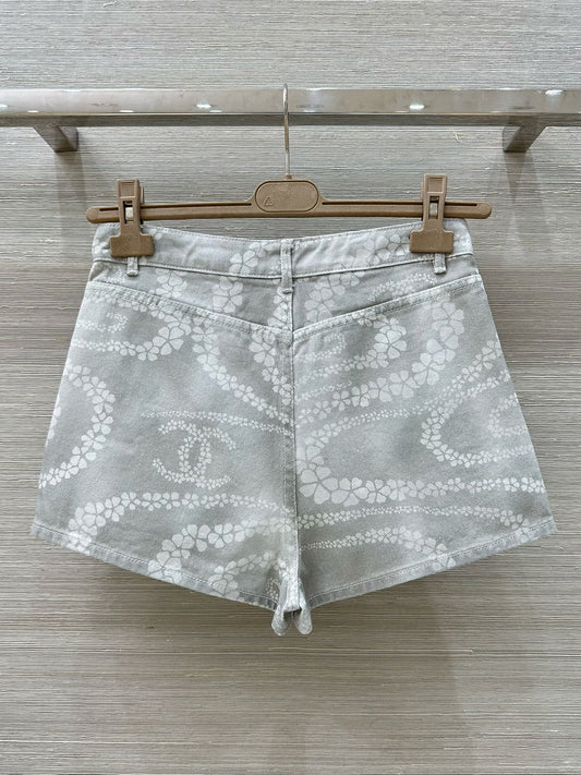 C*nel 25ss pearl chain printed denim shorts