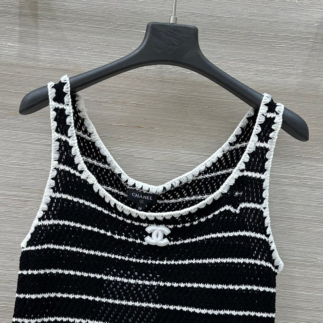 C*nel 25ss knitted vest
