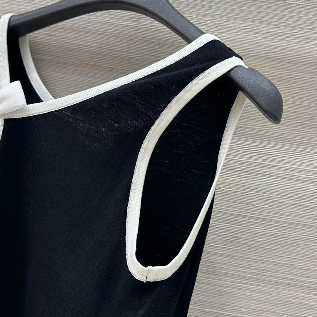 C*nel 25ss knitted vest