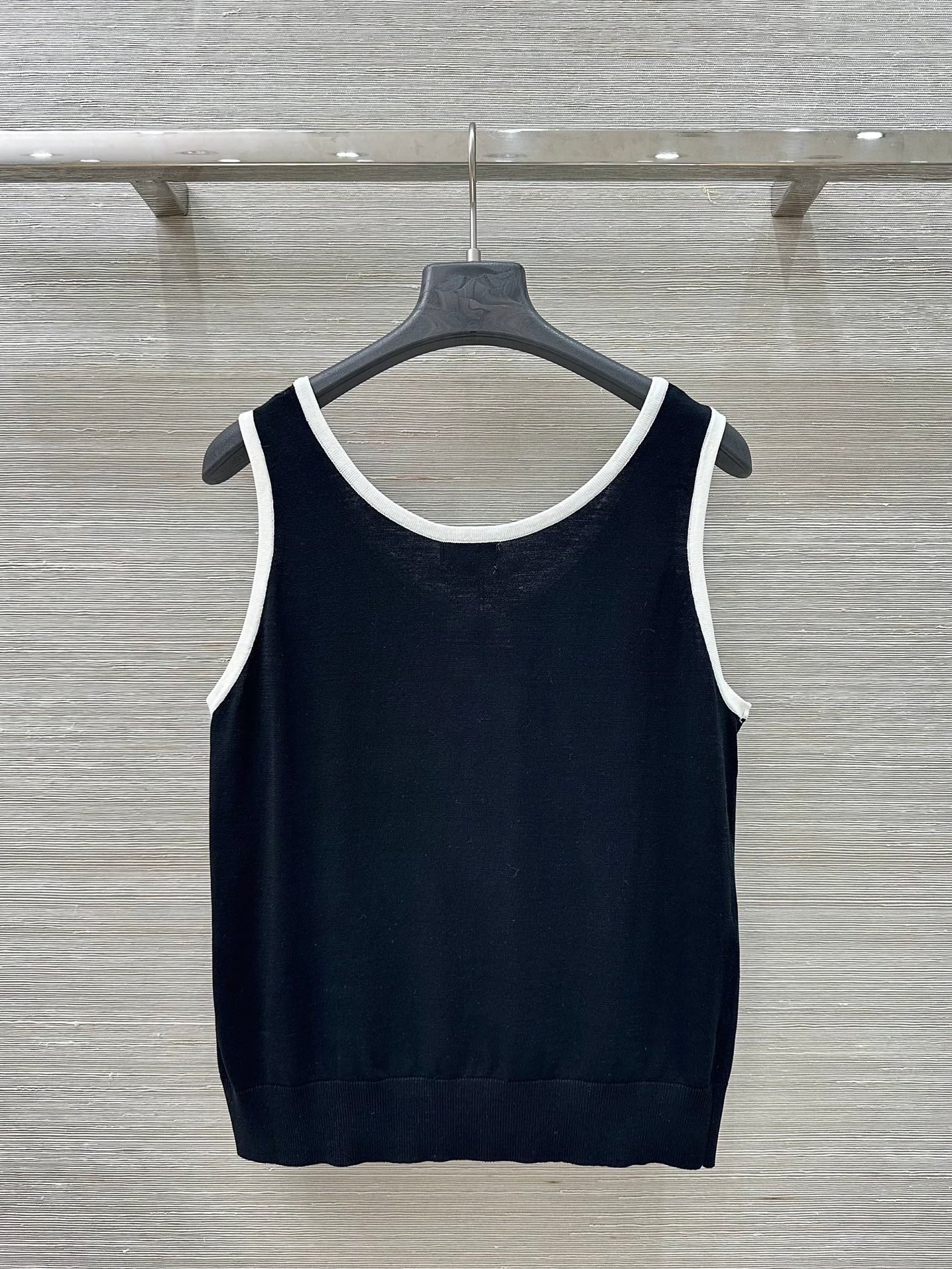 C*nel 25ss knitted vest
