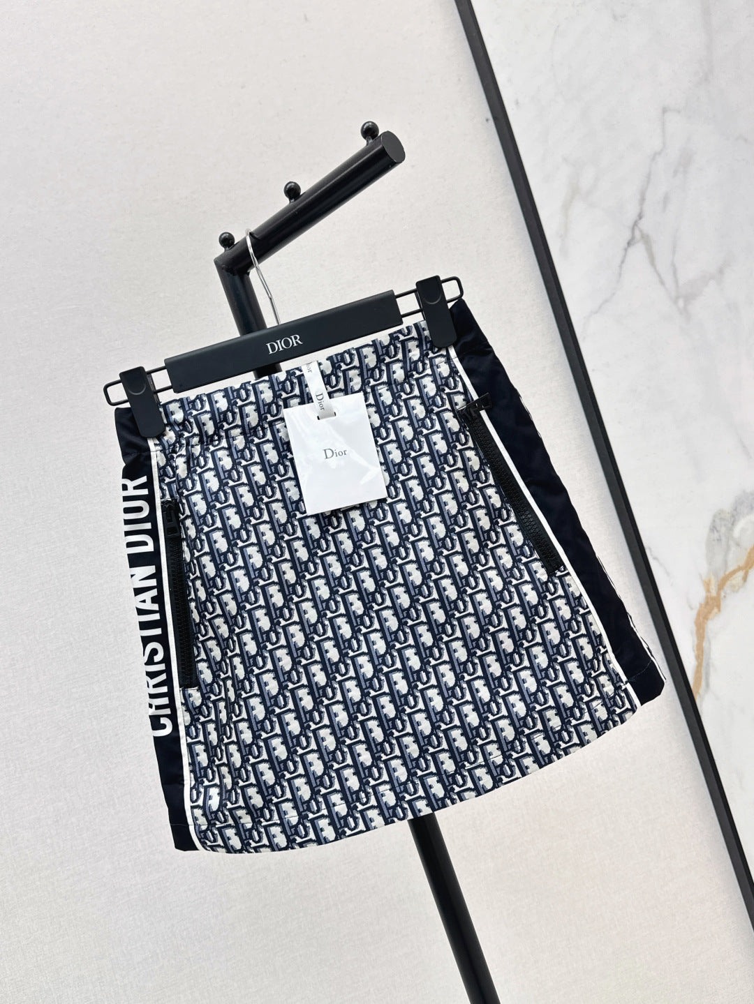 D*r 25ss oblique jacquard miniskirt