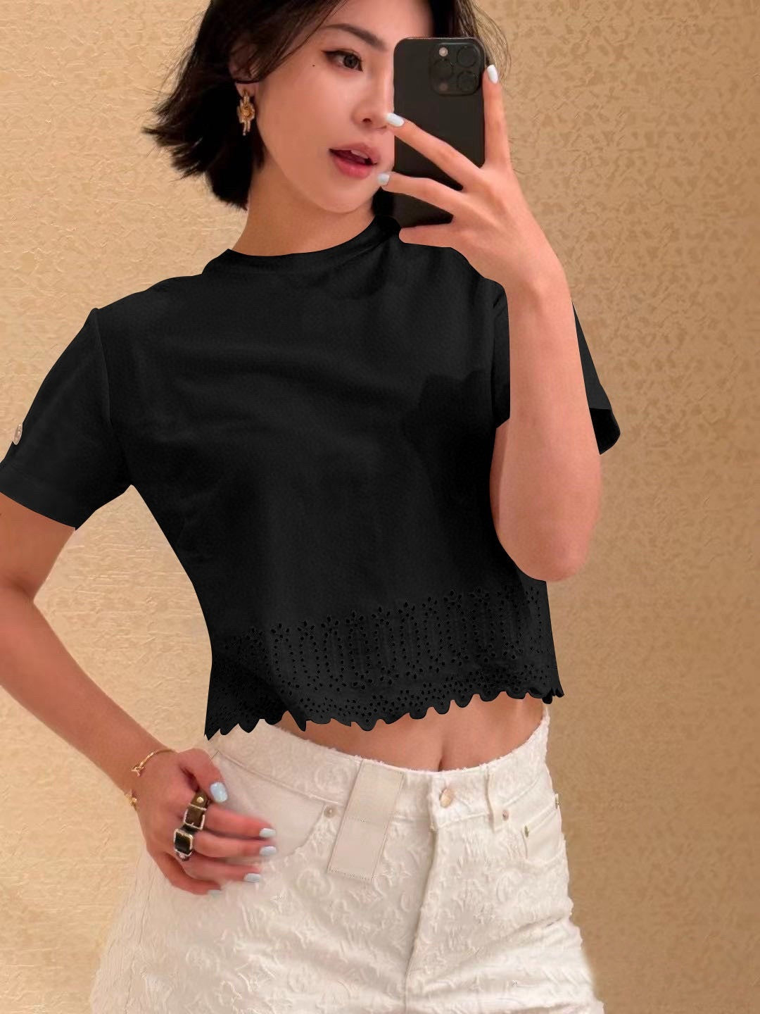Loui* 25ss embroidered trim cropped top