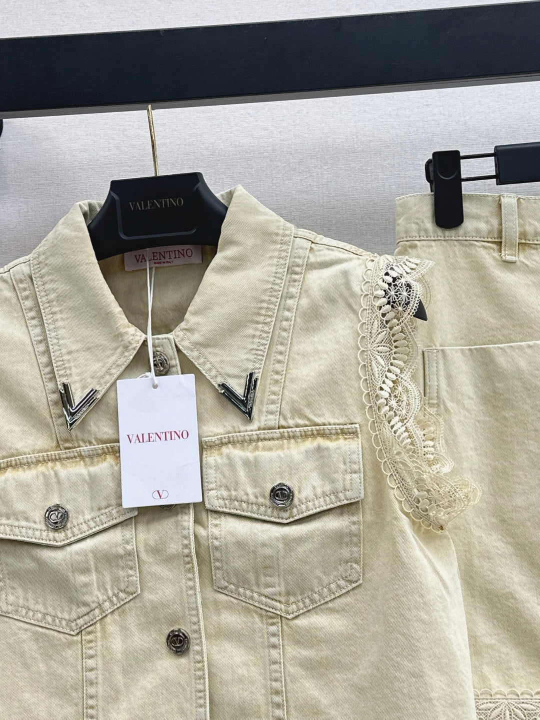 Loui* 25ss lace trim denim suit