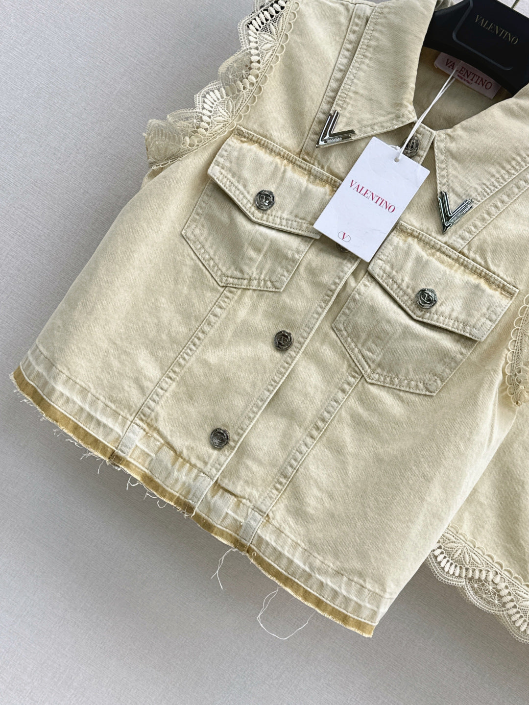 Loui* 25ss lace trim denim suit