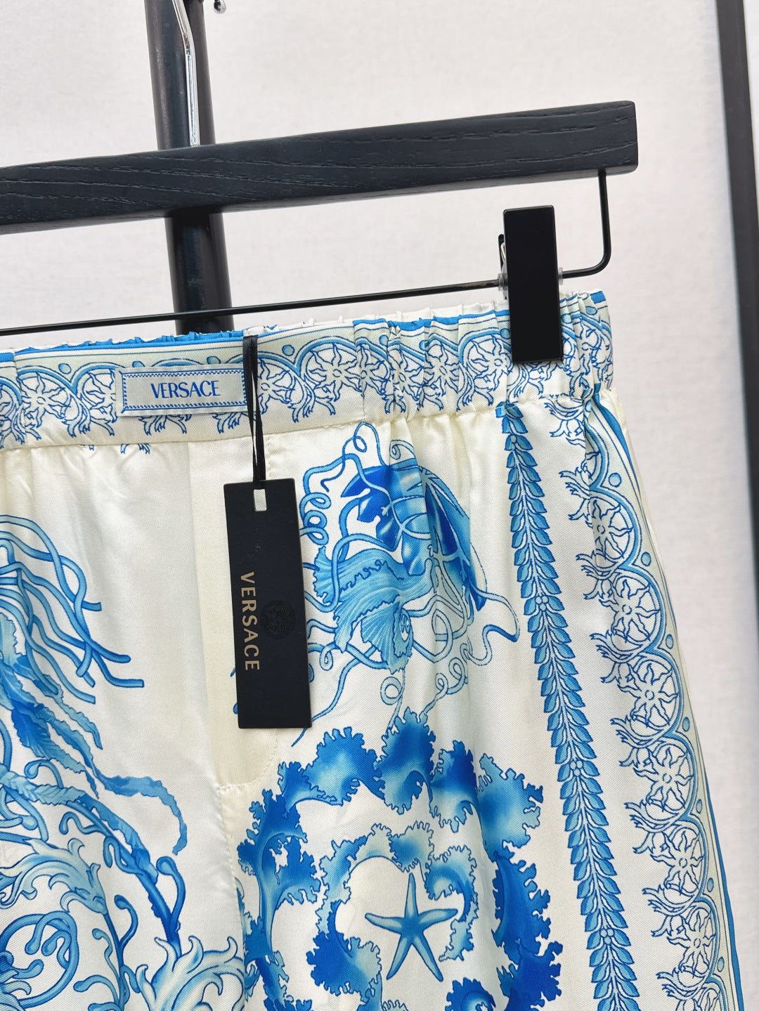 Versa* barocco silk pants