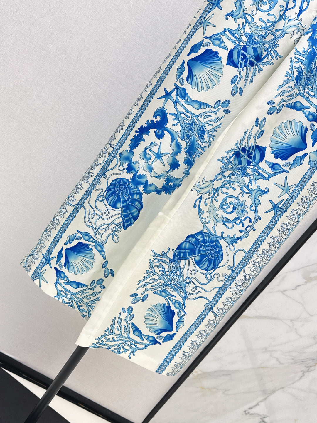 Versa* barocco silk pants