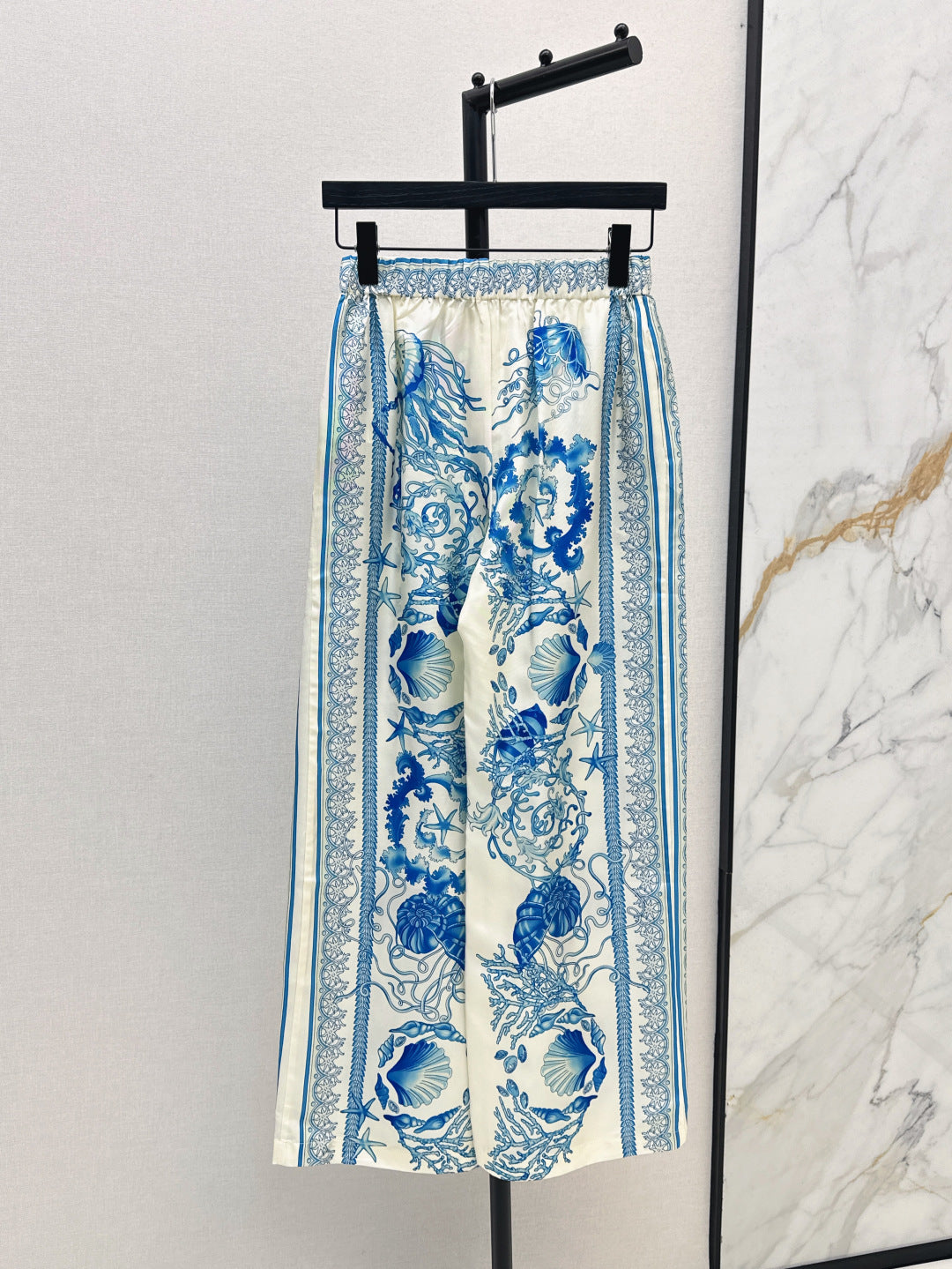 Versa* barocco silk pants