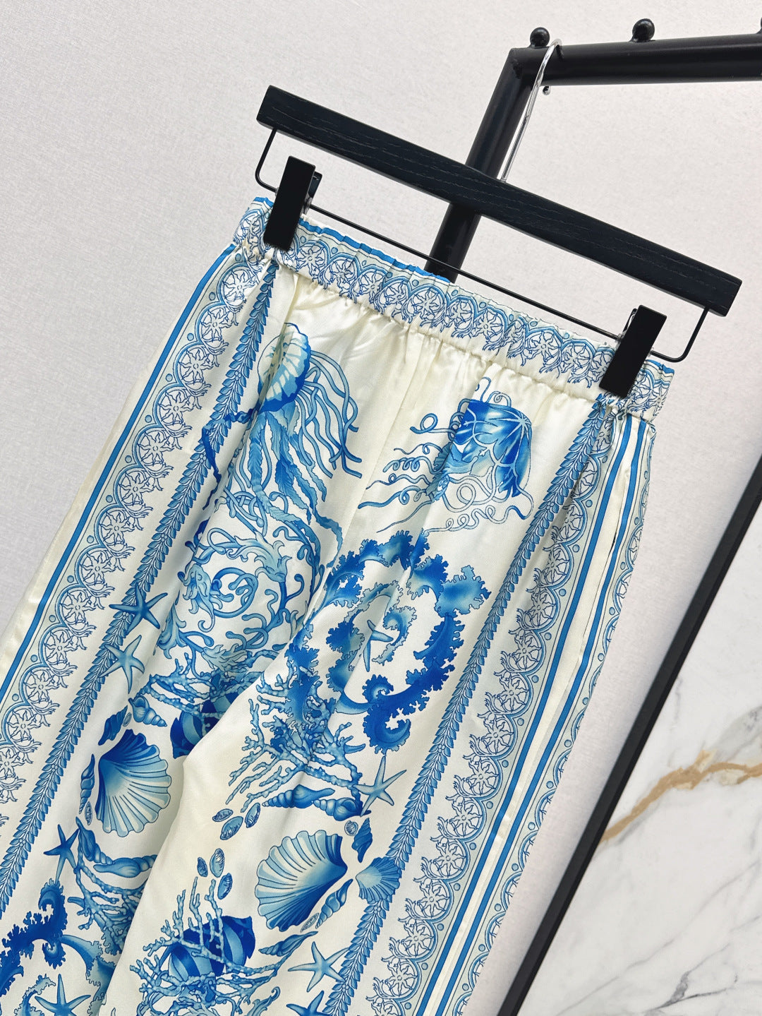 Versa* barocco silk pants