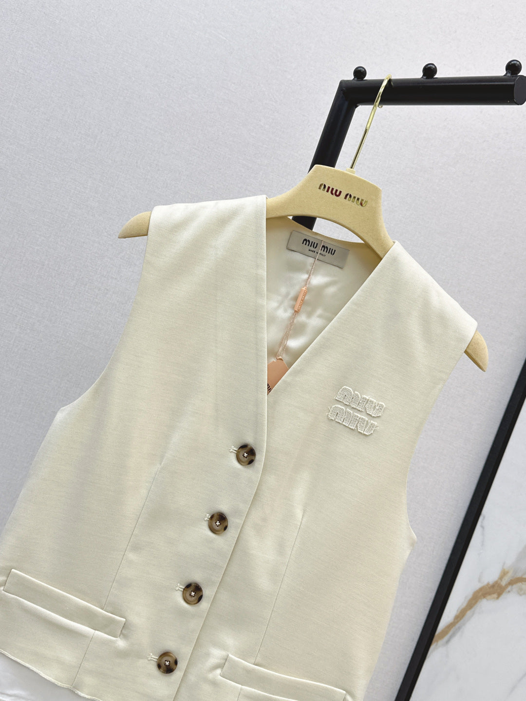 M*u 25ss color-blocked vest