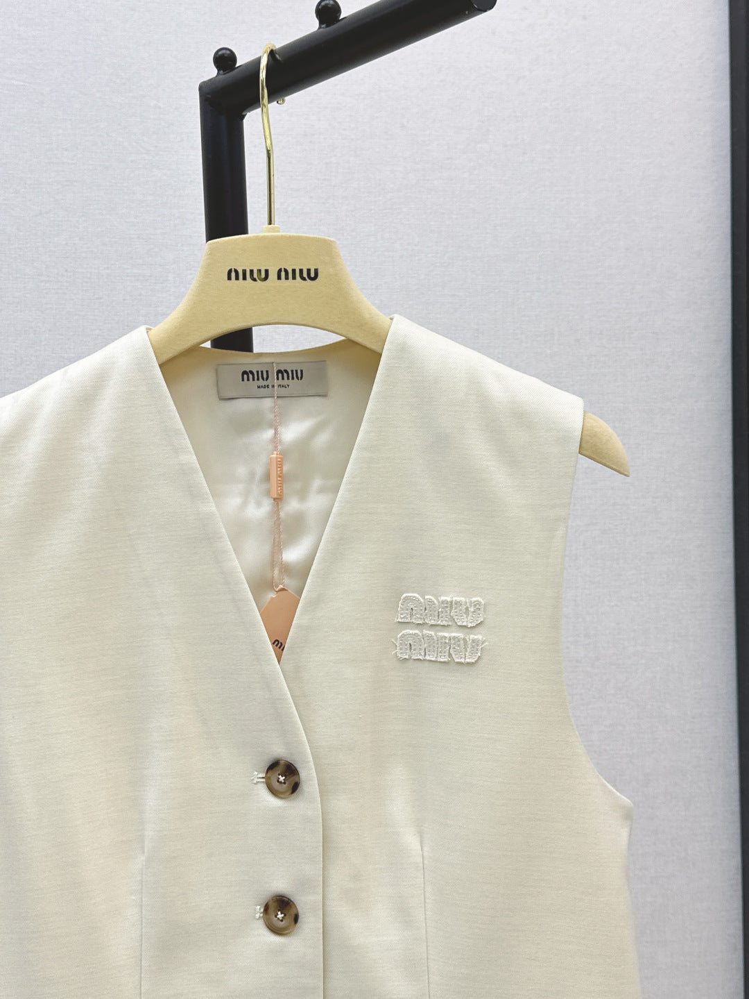 M*u 25ss color-blocked vest