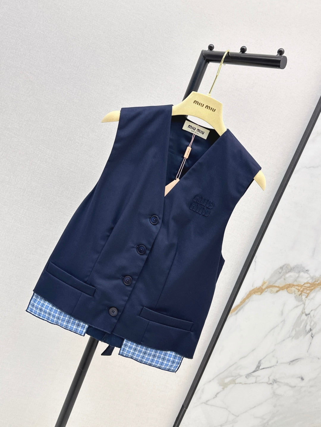 M*u 25ss color-blocked vest