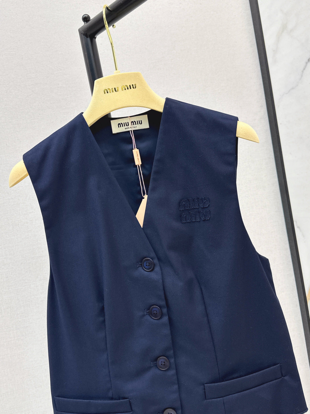 M*u 25ss color-blocked vest